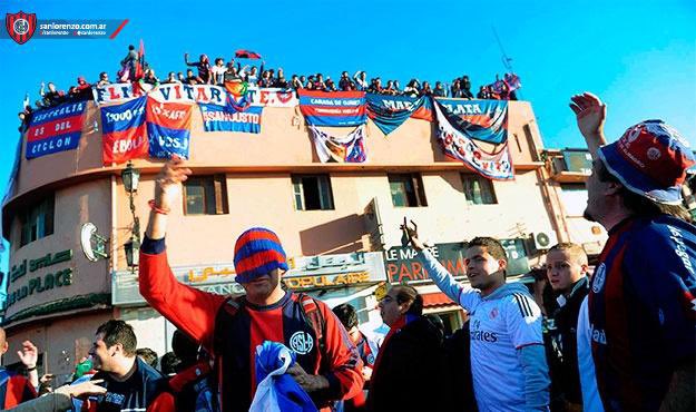 ¿San Juan y Boedo? No, Marrakech… 😍

Hace 11 años, SAN LORENZO jugaba la final del Mundial de Clubes ante el Real Madrid. Y Marruecos se vestía de azulgrana por completo. 💙❤️