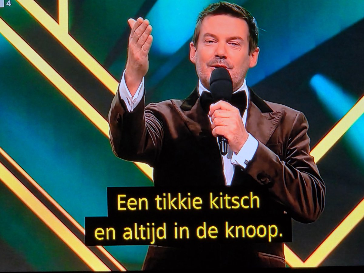 #TheMaskedSinger
" een tikkie kitch en altijd in de knoop"...
#rubennicolai over #gerardjoling en #carloboszhart
#dtv altijd in de knoop?
Wat bedoelt hij? Met elkaar?
