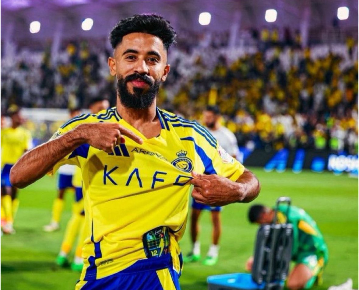 🚨🚨🚨🚨🎙️- نواف بوشل:

كنت واثق ان رونالدو بيسجل امام الخليج عشان كذا سويت ردة فعل قبل الهدف 🐐🐐🐐💛