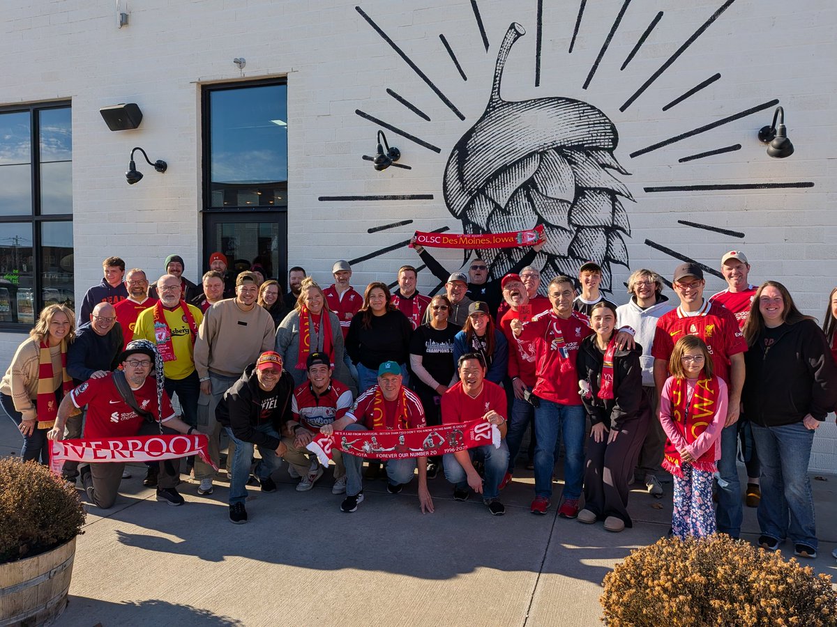 LFCDesMoines's tweet photo. A well deserved red card to Tottenham. Now we need the lads in red to take advantage and SCORE! #OLSC #LFCUSA #myplmorning https://t.co/rxoy2wNlUn