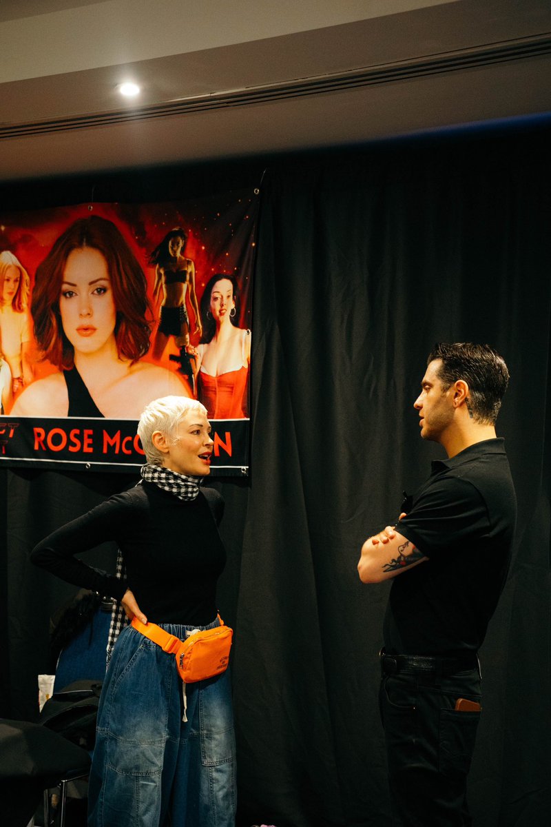 ICENINEKILLS's tweet image. From Woodsboro to Wembley… Happy INKiversary to one of the all-time greats, SCREAM! Who’s ready for INK to burn it all down with the 7th installment? Stay on the line… 🔥☎️