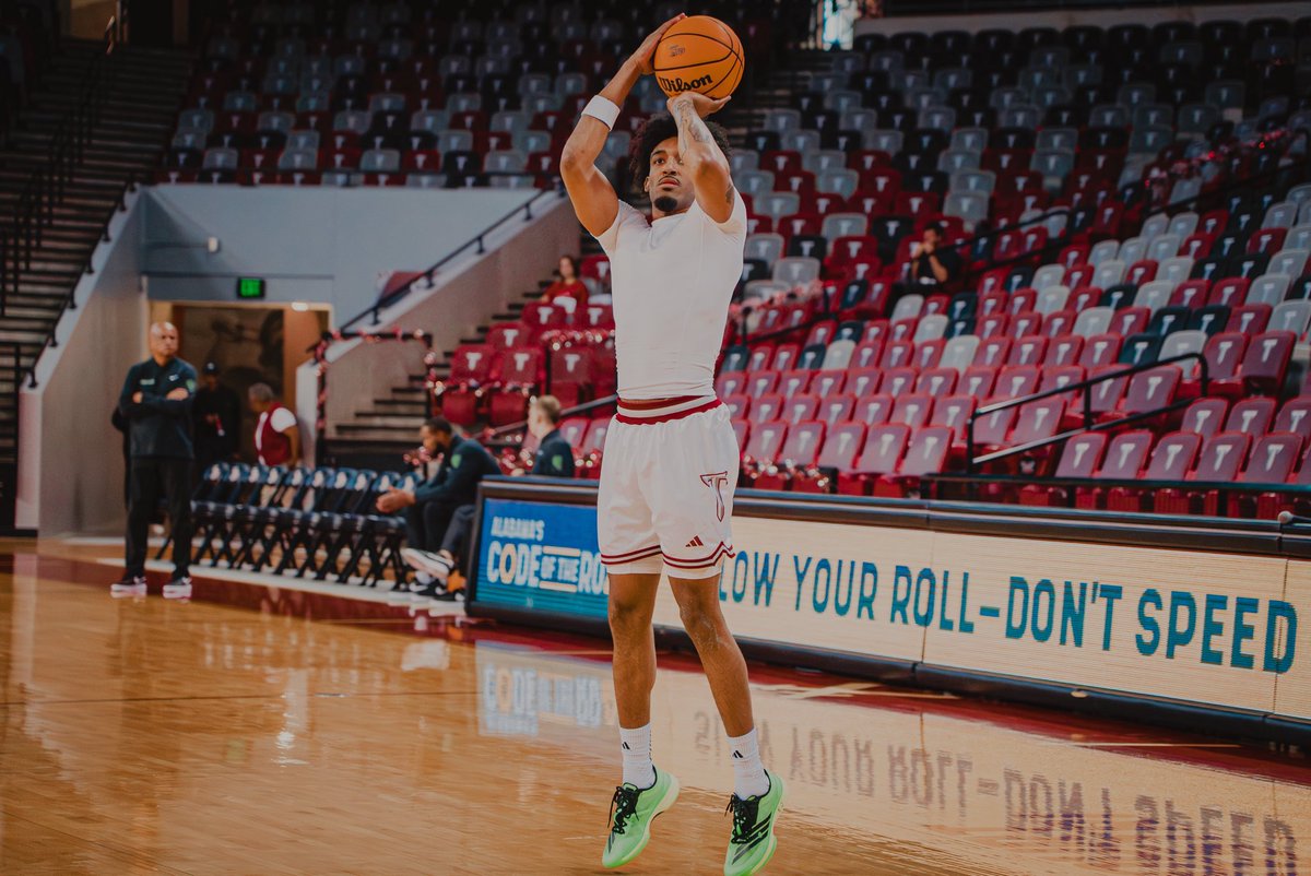 TroyTrojansMBB's tweet image. All eyes on Trojan Arena ⚔️

#TakeTheStairs | #OneTROY ⚔️🏀