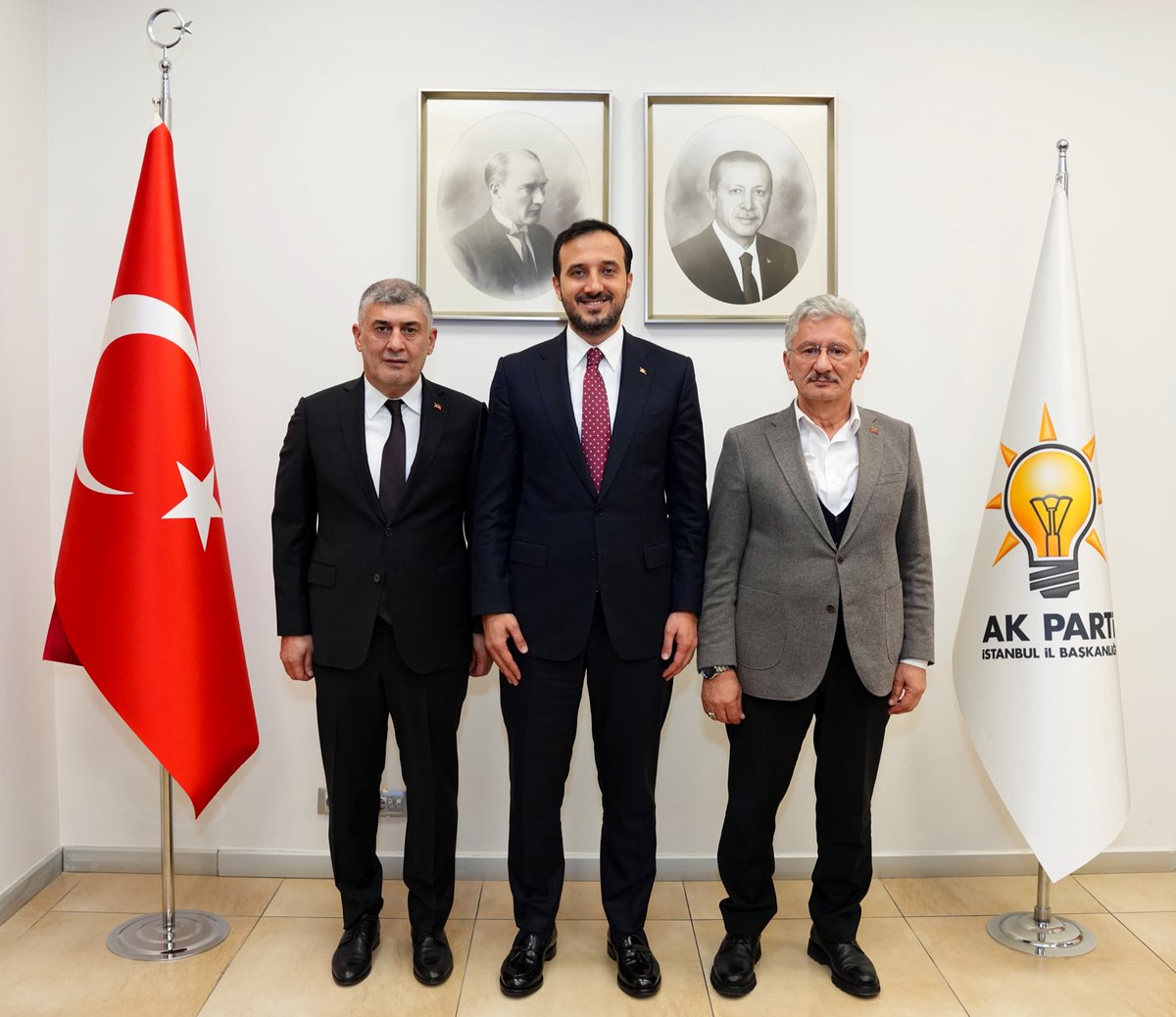 Genel Merkez Teşkilat Başkanlığımızla yaptığımız istişareler neticesinde, Başakşehir İlçe Başkanlığına Sayın Feti Ahmet Balin atanmıştır.

Bugüne kadar göstermiş olduğu özverili çalışmalarından dolayı Sayın Sebahatdin Kayas’a teşekkür ediyor, yeni görevlendirilen İlçe Başkanımıza