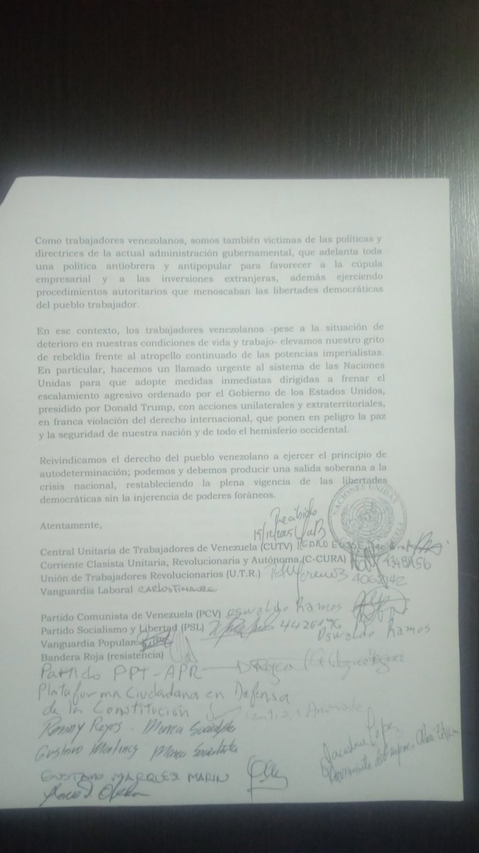 <a href="/CUTV_Venezuela/">CUTV_venezuela</a>
Organizaciones sindicales y políticas ante la ONU en Caracas el #19Dic. Consignaron carta al Secretario General de la ONU exigiendo medidas urgentes para detener agresiones de Trump contra Venezuela y demás pueblos de América Latina y el Caribe.
¡Yankees Go Home!