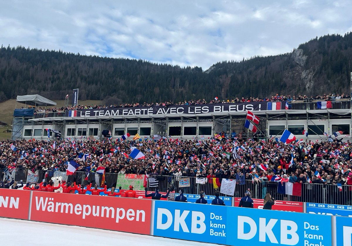 FranceOlympique's tweet image. À 48 jours des Jeux Olympiques de Milan-Cortina, la Commission olympique du #CNOSF était présente au Grand-Bornand pour encourager l’équipe de France de biathlon lors des poursuites féminine et masculine, marquées par la victoire de Lou Jeanmonnot et la 2e place d’Émilien…