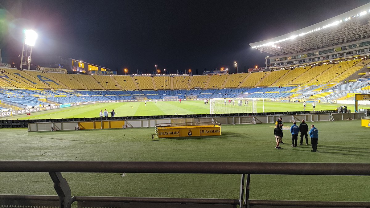 No somos conscientes de lo afortunados que somos pudiendo ver el fútbol en un estadio como el Helmantico