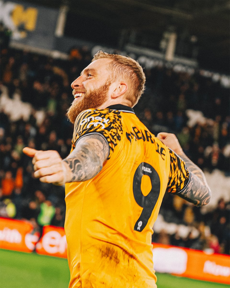 HullCity's tweet image. Have a great rest of your weekend, Tigers! 🎄

#hcafc | @oli_mcburnie