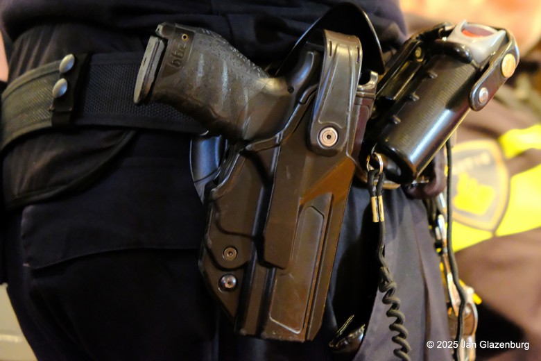 Politie valt woning binnen in Stadskanaal