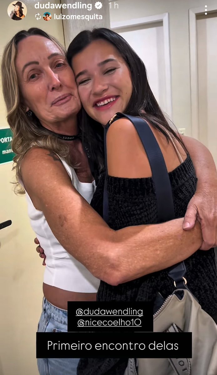 hableiiii45's tweet photo. Aí como é amada essa minha princesa com a sogrita ❤️ https://t.co/Gyl0WBwVC0