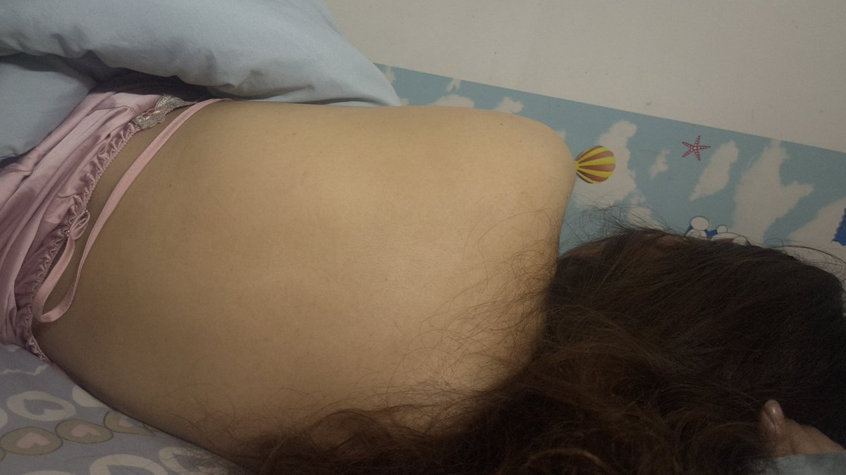 PYML1996's tweet photo. 当下离预想的进度和尺度越来越远，不知结果如何，且行且珍惜。#淫妻日记 https://t.co/aykfuvj7zG