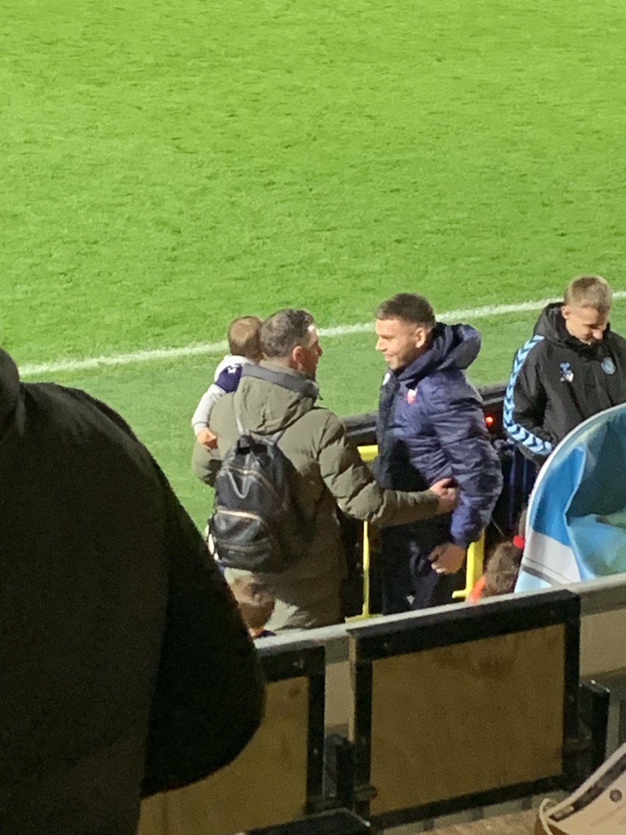 Sam Avery tweet media