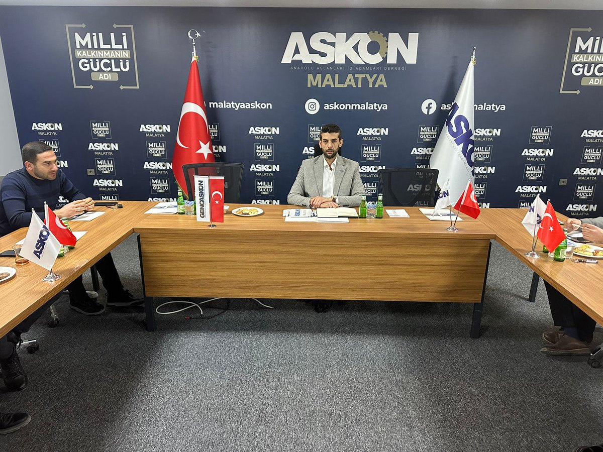 Genç Askon Malatya Şubesi Yönetim Kurulu toplantımızı Genç Askon İl Başkanımız <a href="/buraksurmeli44/">BURAK SÜRMELİ</a> öncülüğünde gerçekleştirdik. 
Yapacağımız çalışmalar hakkında istişarelerde bulunduk.