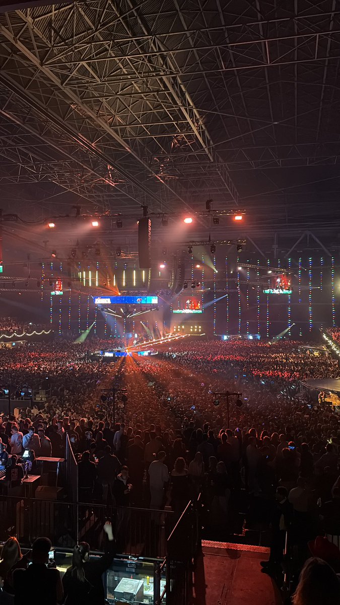 Vito uit Arnhem tweet media