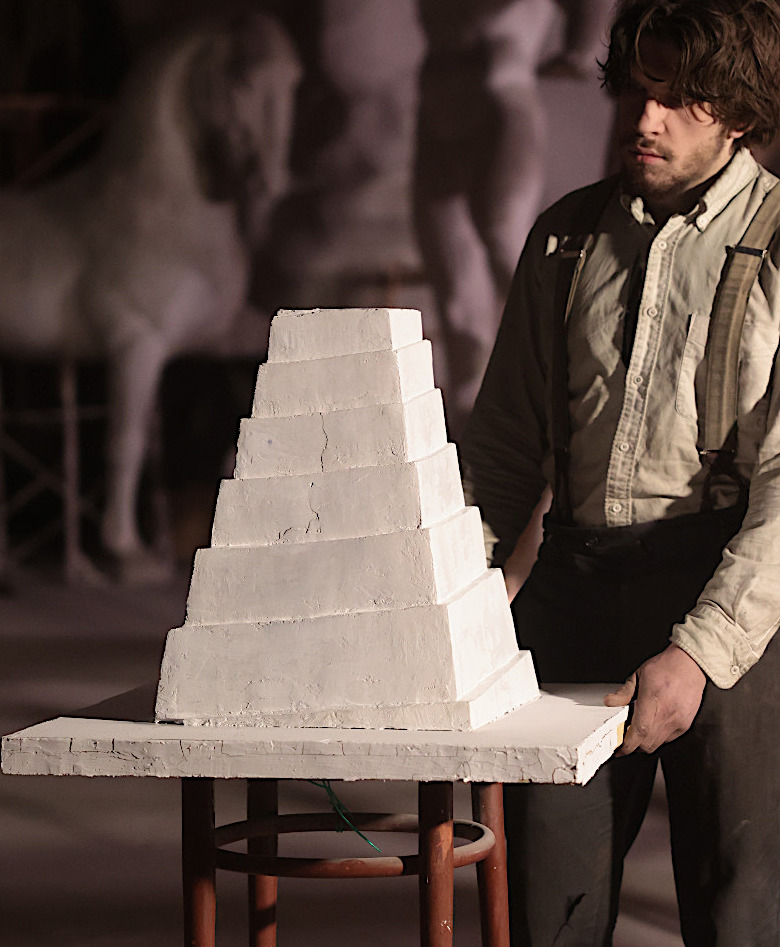 AtelierMissor_'s tweet image. Before I die, I want to build the Tower of Humanity.

A gigantic spiral of stone, with the story of mankind carved into it, starting from the Big Bang.

People would come from all over the world to climb it, and it would tell our story to future civilizations in a million years.