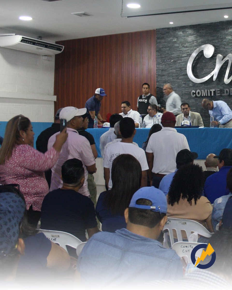 Cuando el diálogo se traduce en resultados, el bienestar de los trabajadores avanza.

El Comité de Empresa de los Trabajadores de CNEL EP, junto a organizaciones filiales de la CUT, reconoció al ministro de Trabajo, Harold Burbano Villarreal, por su apertura y gestión en favor de