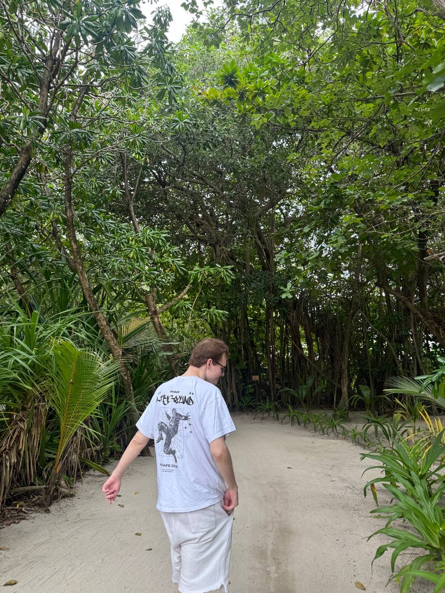 Кирилл tweet media