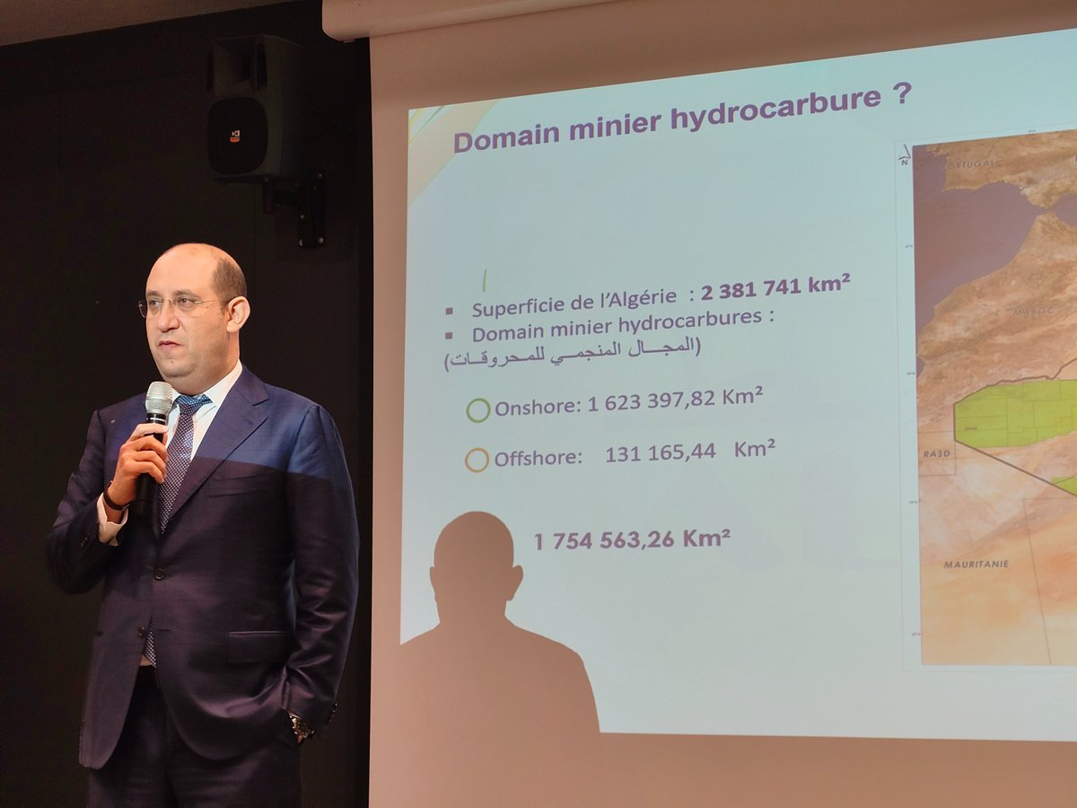 Algeria_invest1's tweet photo. #ALNAFT a organisé aujourd'hui une journée d’information dédiée au lancement du Nomination Process, présentant son rôle et le cadre institutionnel, réglementaire et opérationnel en vue de la préparation de l’Algeria Bid Round 2026.
#AlgeriaBidRound2026
#Alnaft
#Hydrocarbures https://t.co/9y14UgPqwc