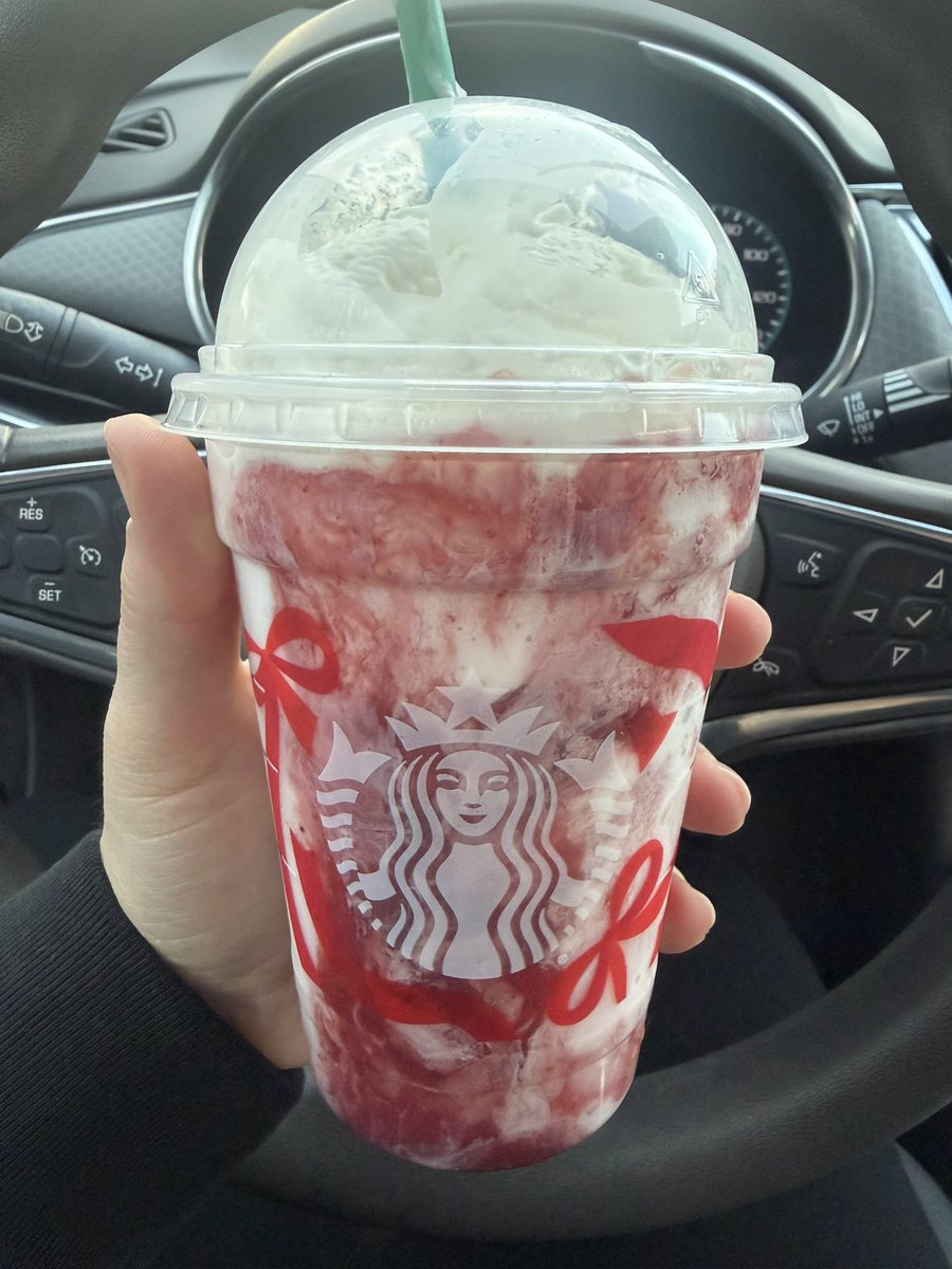 Lisa Marie 💕 tweet media