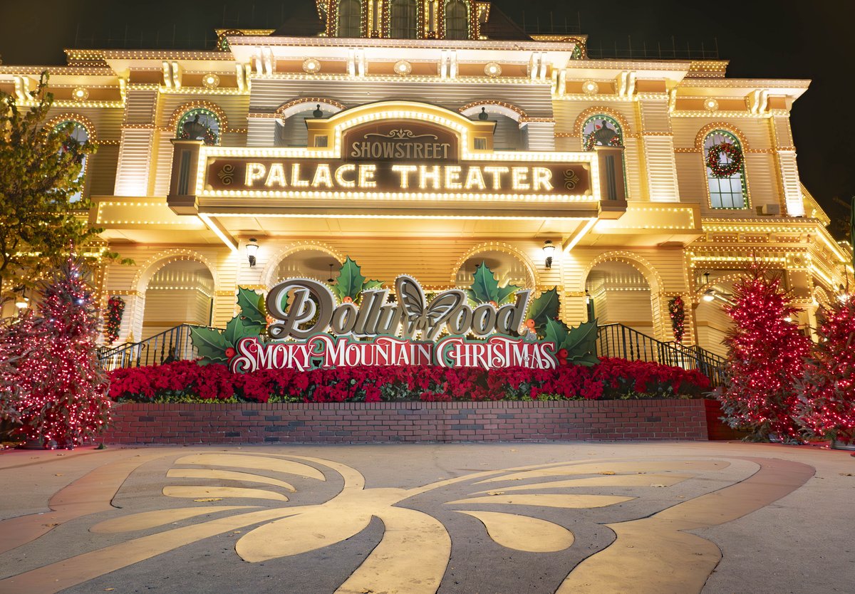 On this week's show <a href="/OnantaForbes/">Onanta Forbes</a> joins me to look back on the year and review some of the top travel stories of 2025. Plus, #Tennessee holiday traditions and celebrations.  Listen now at bit.ly/4p5NI7W <a href="/tntravelnews/">TN Travel News</a> <a href="/TravelSouthUSA/">Travel South USA</a> #travel