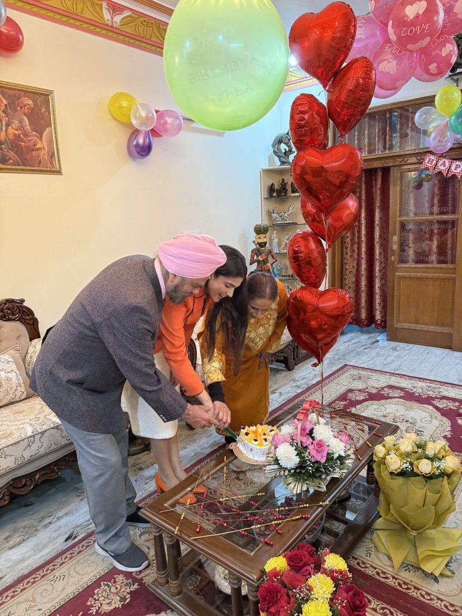 Thank you for all your Love and Birthday Wishes pouring in 🥳❤️🎂 A special and a memorable day✨🌸💫 ਤੁਹਾਡੀ ਦੁਆਵਾਂ ਤੇ ਤੁਹਾਡੀ ਮੁਹੱਬਤ ਨਾਲ ਇਹ ਖ਼ਾਸ ਦਿਨ ਹੋਰ ਦਿਲਚਸਪ ਹੋ ਗਿਆ 💫