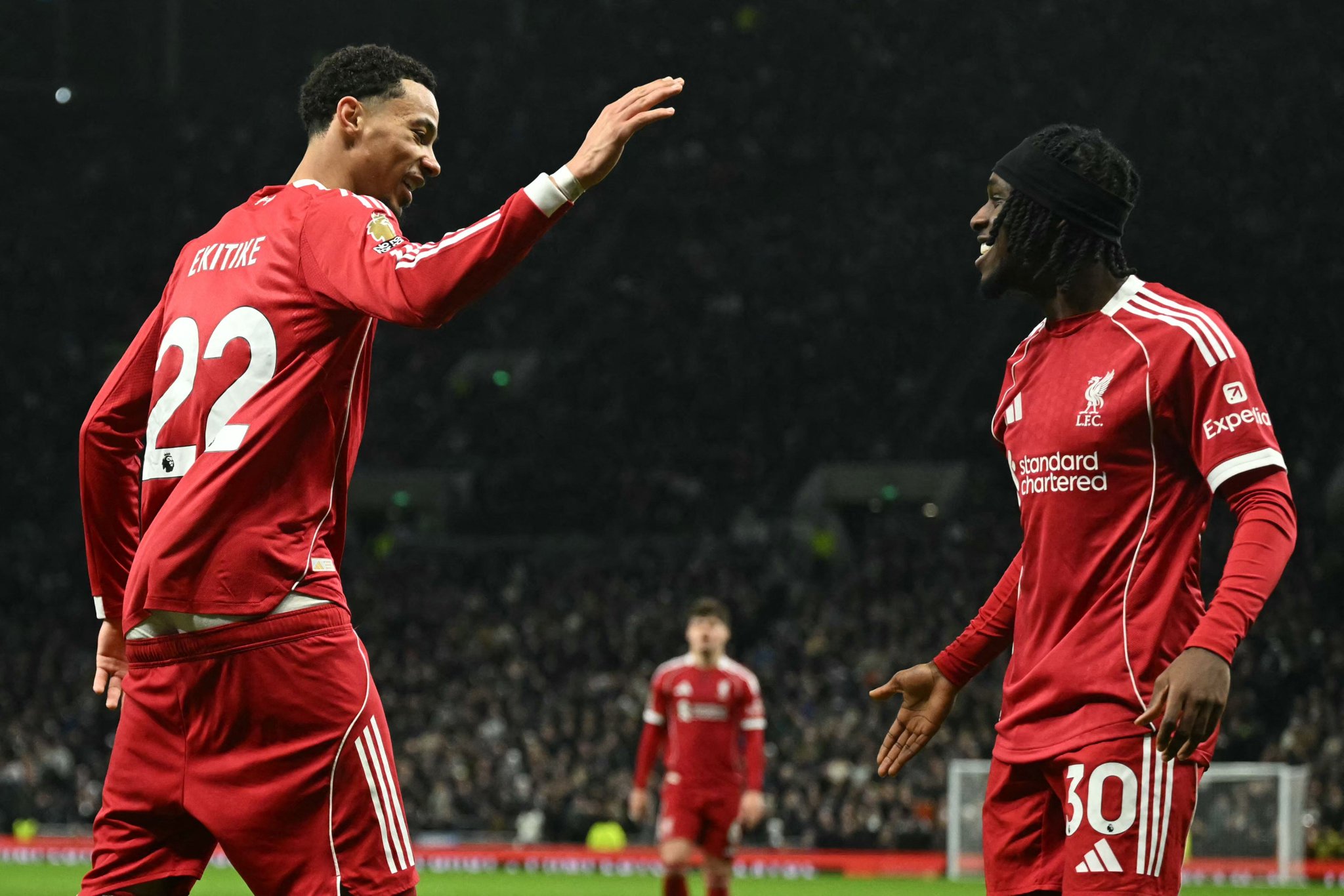 ليفربول ينتصر على توتنهام بنتيجة 2-1 في الجولة 17 من #الدوري_الإنجليزي 