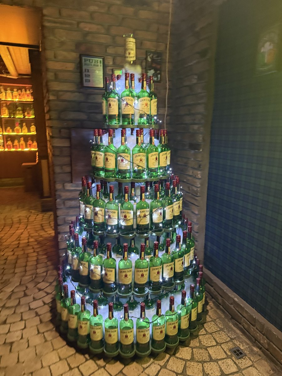 deepbackend's tweet image. Пацаны, чья?