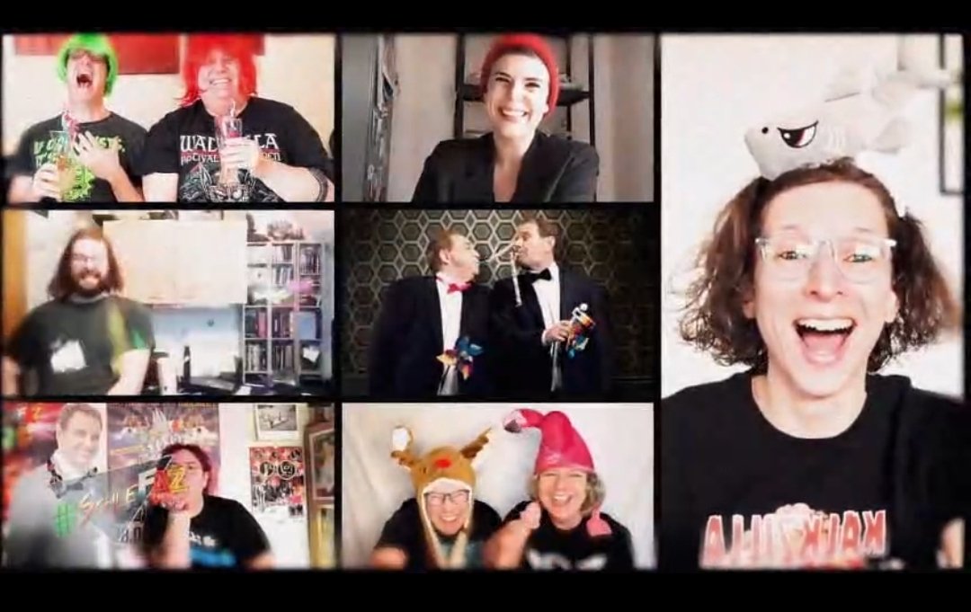 Larissa_W2312's tweet photo. Ich kann mir dieses wunderbare Video immer wieder anschauen 😍
Gleich 4 x mit dabei gewesen, neben allen anderen tollen Fazys und Fuzys ❤️
#SchleFaZ
#SchleFaZ175
#SchleFaZBeiNitro
#DerClown https://t.co/E3RRPcEq2G