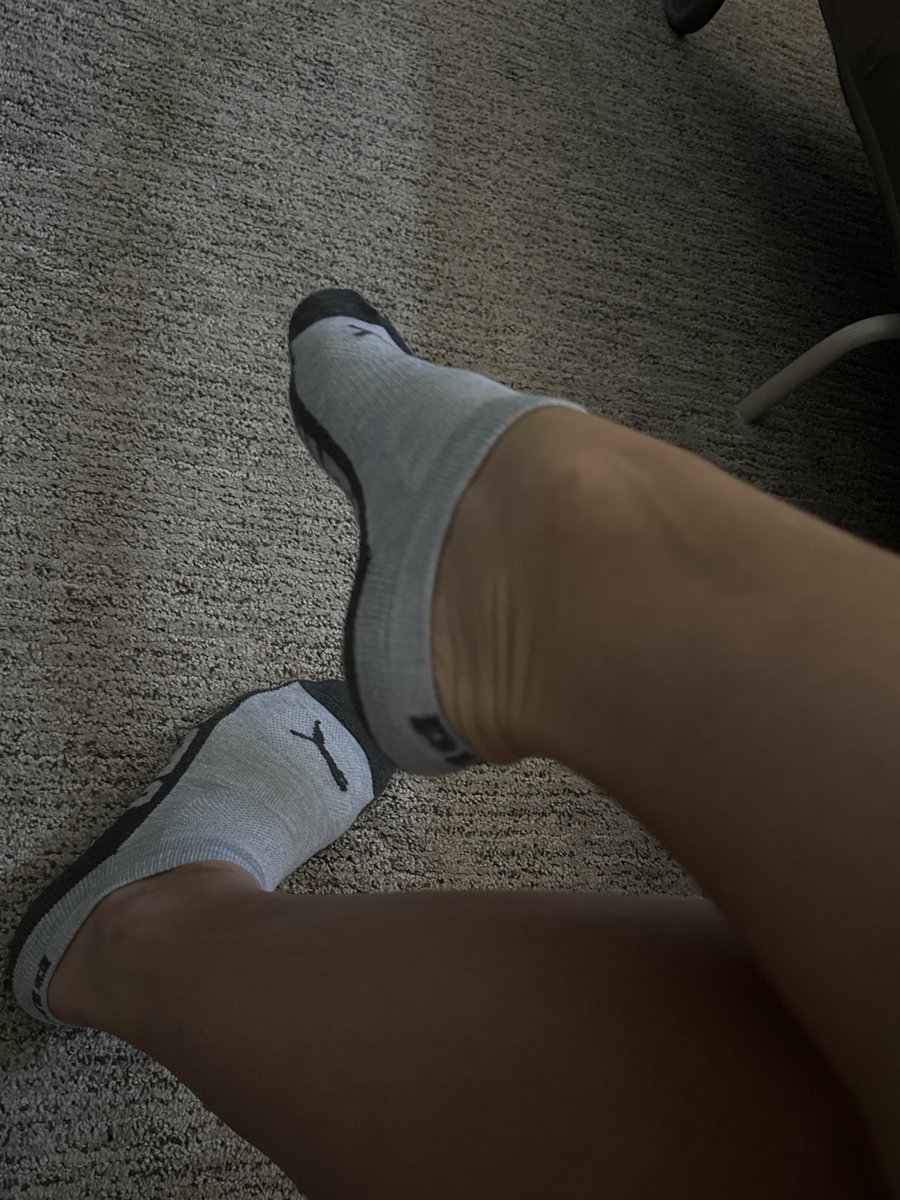 gs_susu's tweet photo. #konca #feet #fetish https://t.co/tj8F7LlMTK