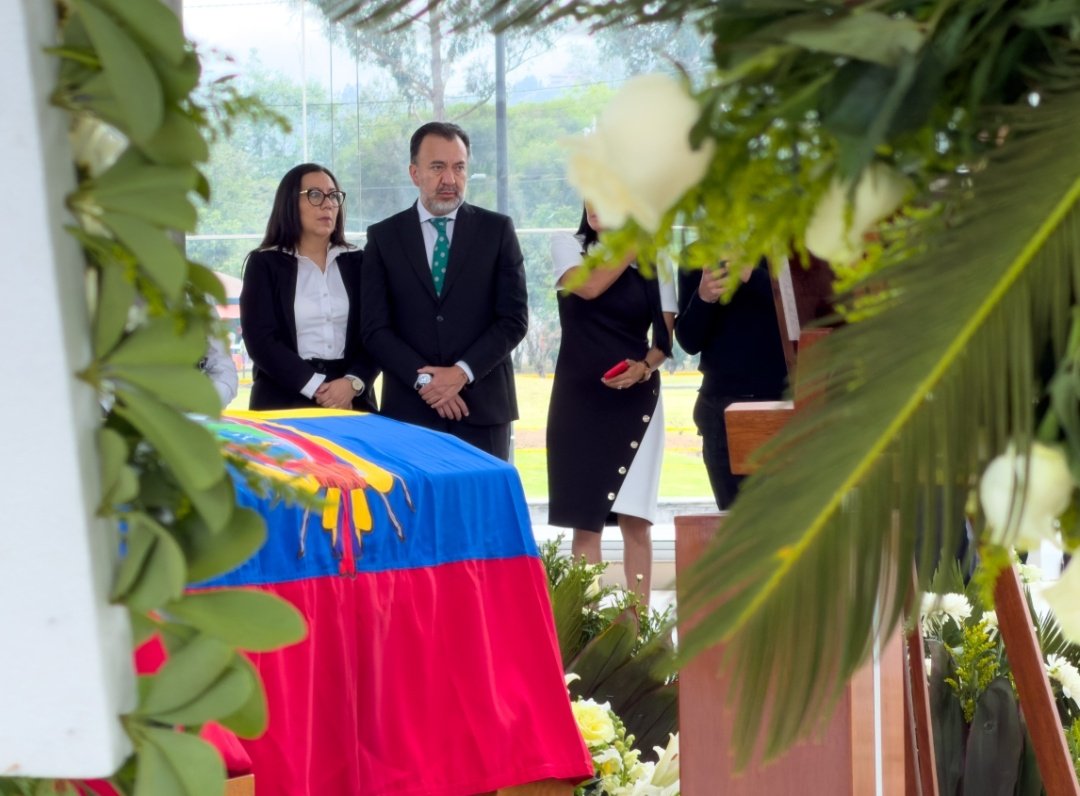 El alcalde de Quito, <a href="/pabelml/">Pabel Muñoz L.</a> asistió a las honras fúnebres del expresidente Rodrigo Borja Cevallos.