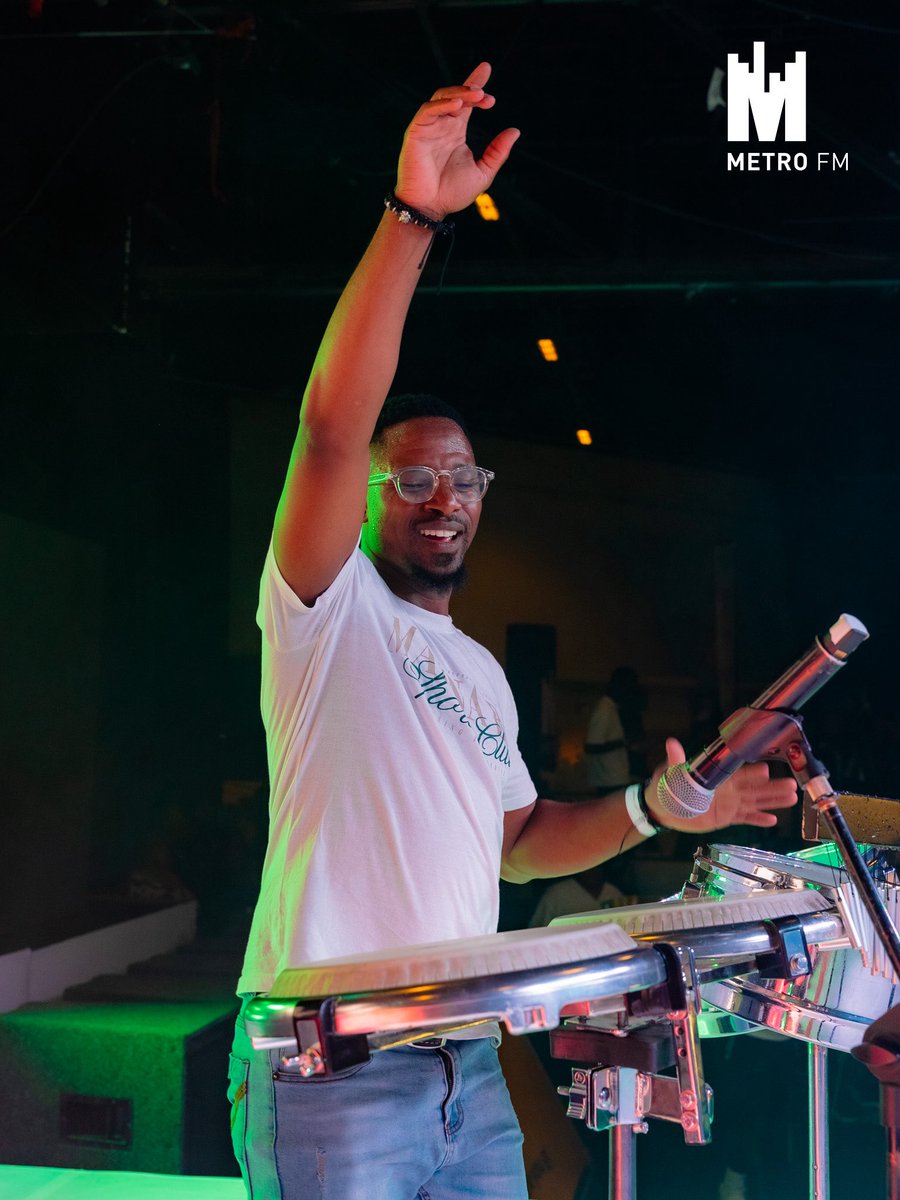 METROFMSA's tweet photo. The city is buzzing, the music is loud, and the crowd is already on their feet.Everyone’s feeling the energy, moving to the beat, and living every moment.

#METROFMHeatwave is happening right now — come through and be part of it. https://t.co/eN4TsHGjDG