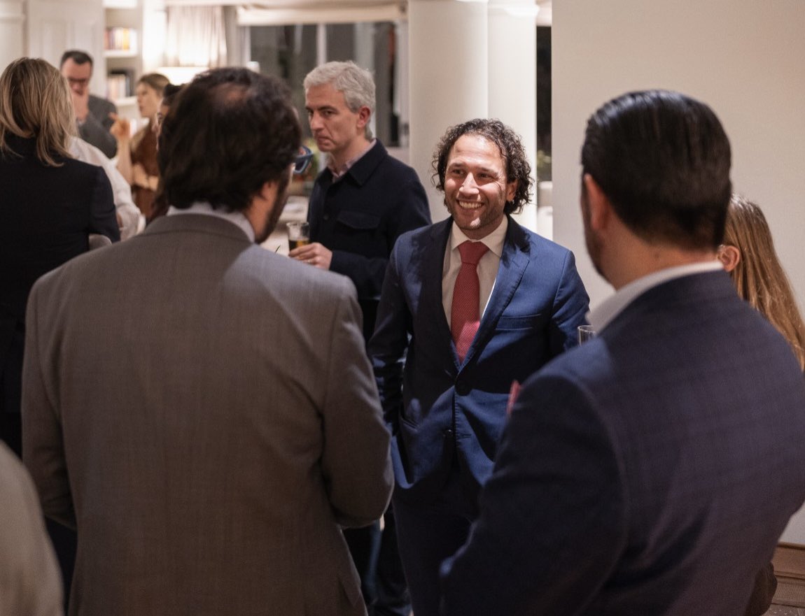 Asistimos a la ceremonia de entrega del Premio Tulipán para los derechos humanos de la Embajada de los Países Bajos en México, que destacó la labor del <a href="/CDHMinervaBello/">CDH Minerva Bello</a>, el <a href="/CdhFrayba/">Frayba Derechos Humanos</a> y de Maribel Ek Kan, defensora ambiental maya. Saludamos las iniciativas de reconocimiento a la