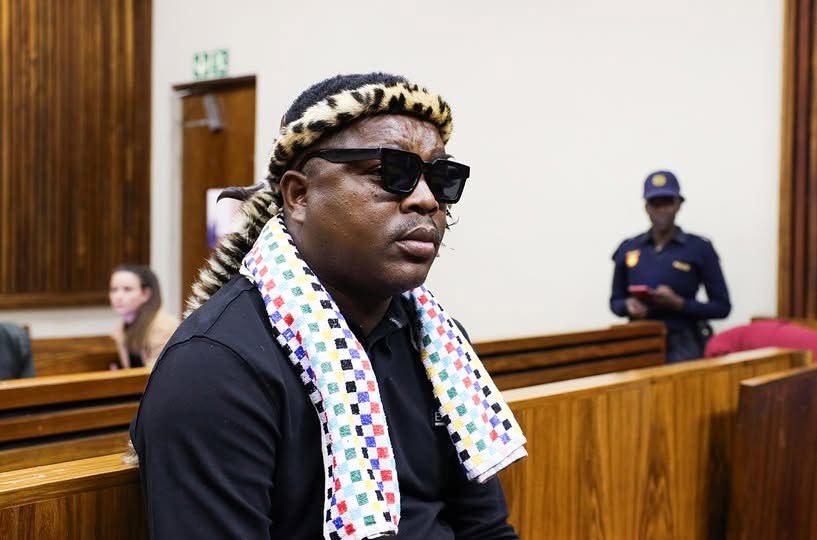 AdvoBarryRoux's tweet image. If Kallie Kriel was a black native, government would have arrested, charged and denied him bail. Skin colour. Skin privileges. Skin economic power. If it was Mcebo Dlamini, Bonginkosi Khanyile, or Ngizwe Mchunu committing treason, the circus would be closed before it started.