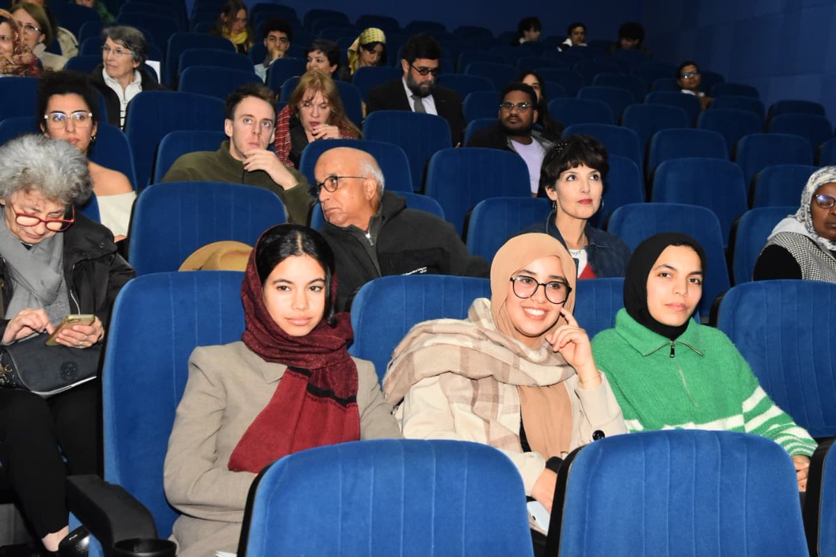 clb_klb's tweet image. Retour en images sur la projection de ce jeudi 18 décembre de “Ceux qui veillent” de la réalisatrice 🇧🇪🇲🇦 Karima Saïdi
Merci à nos membres &amp;amp; invités, au @CCMEOfficiel à @WB_Maroc au #CCM &amp;amp; à @HananeHarrath pour leur confiance &amp;amp; contribution à la réussite de cette belle soirée 🙏