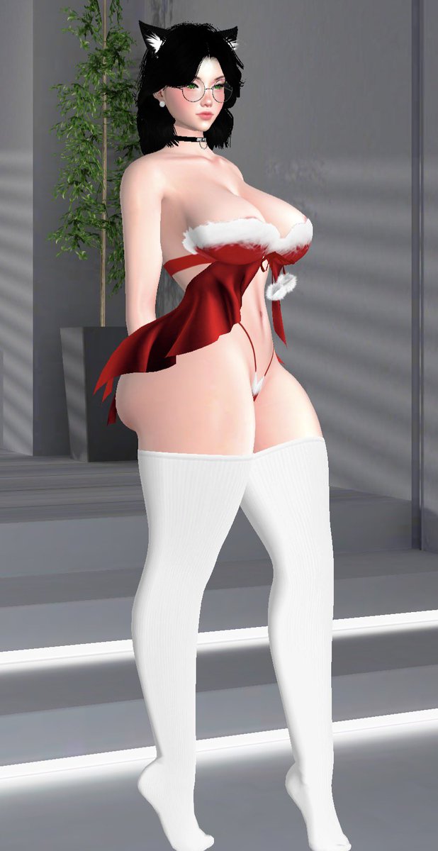 Lovetrain__'s tweet photo. Santa Baby https://t.co/3saNtnzS5V