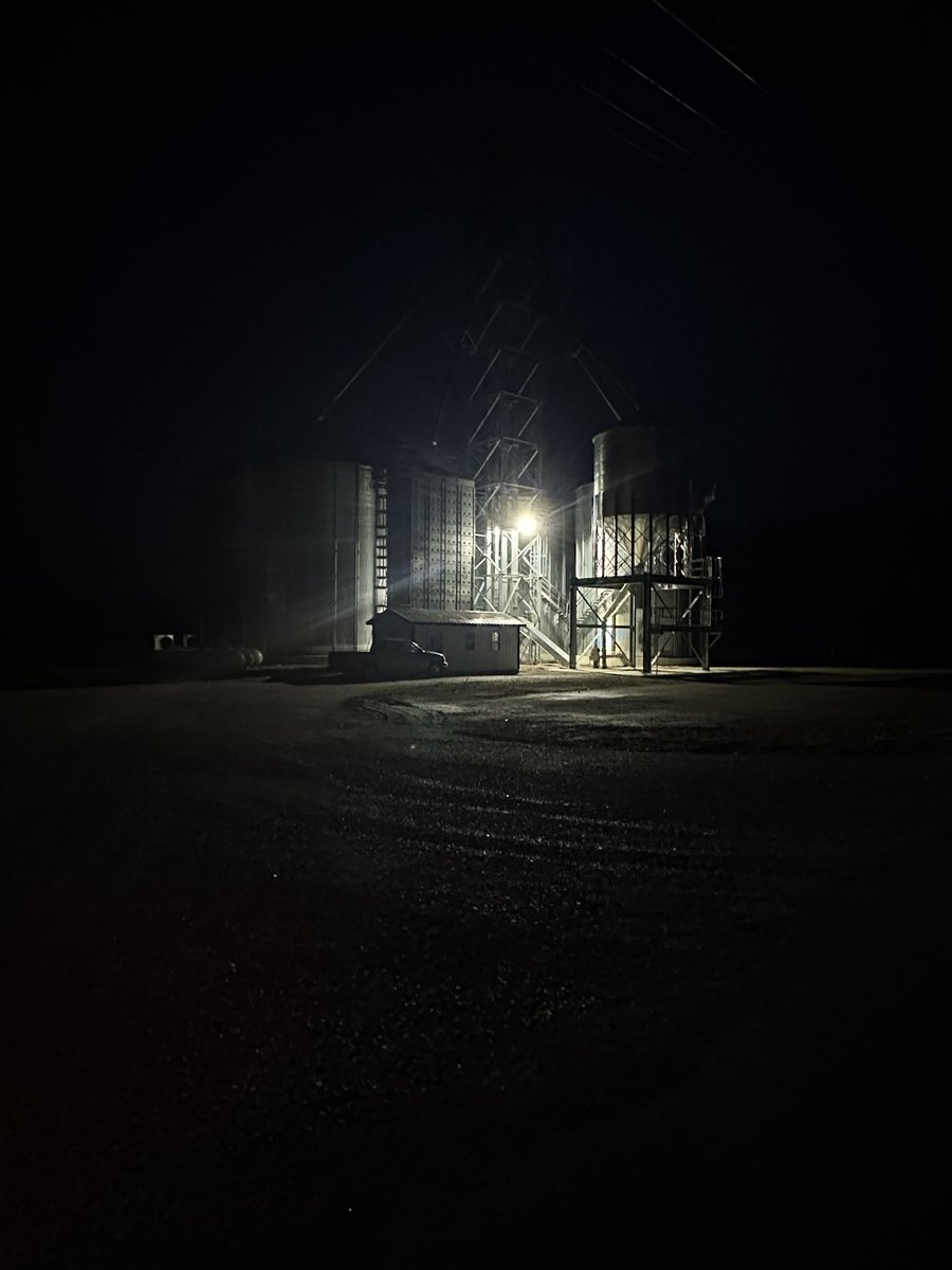 Beautiful winter evening here in Indiana. Daughter has wanted to see the grain site lit up
So had to turn the light on for my lil
Girl