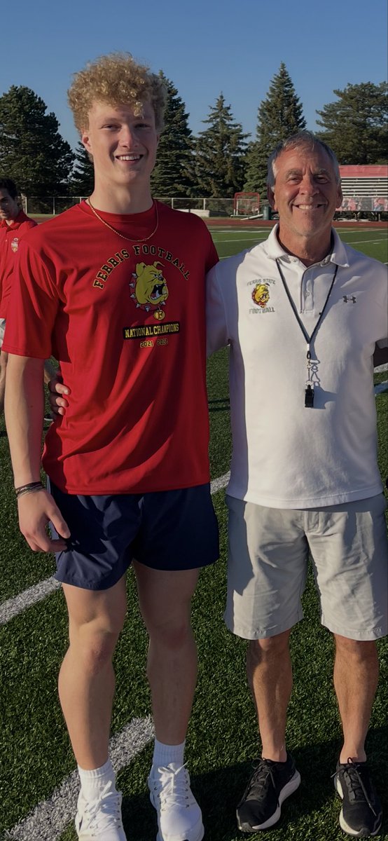 Incredible. X4 🏆🏆🏆🏆
What a dynasty being built <a href="/FerrisFootball/">Ferris St. Football</a> Congrats to some great people <a href="/CoachAnnese/">Coach Annese</a> <a href="/Coach_Rock/">Brian Rock</a> and all the coaches <a href="/hodgimoto1/">Ryan Hodges</a> <a href="/CoachFaust1/">Kurt Faust</a> <a href="/steveannese/">Steve Annese</a> #2026