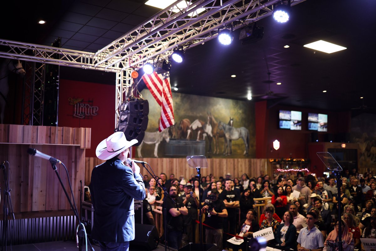 Years ago I wrote a song called Algún Día. That same spirit filled the room last night in South Texas. Grateful to share that moment with <a href="/jamestalarico/">James Talarico</a> and <a href="/Carlos_E_Espina/">Carlos Eduardo Espina</a> , surrounded by people ready to listen and believe.   #Teamyou #congress #bobbypulido
