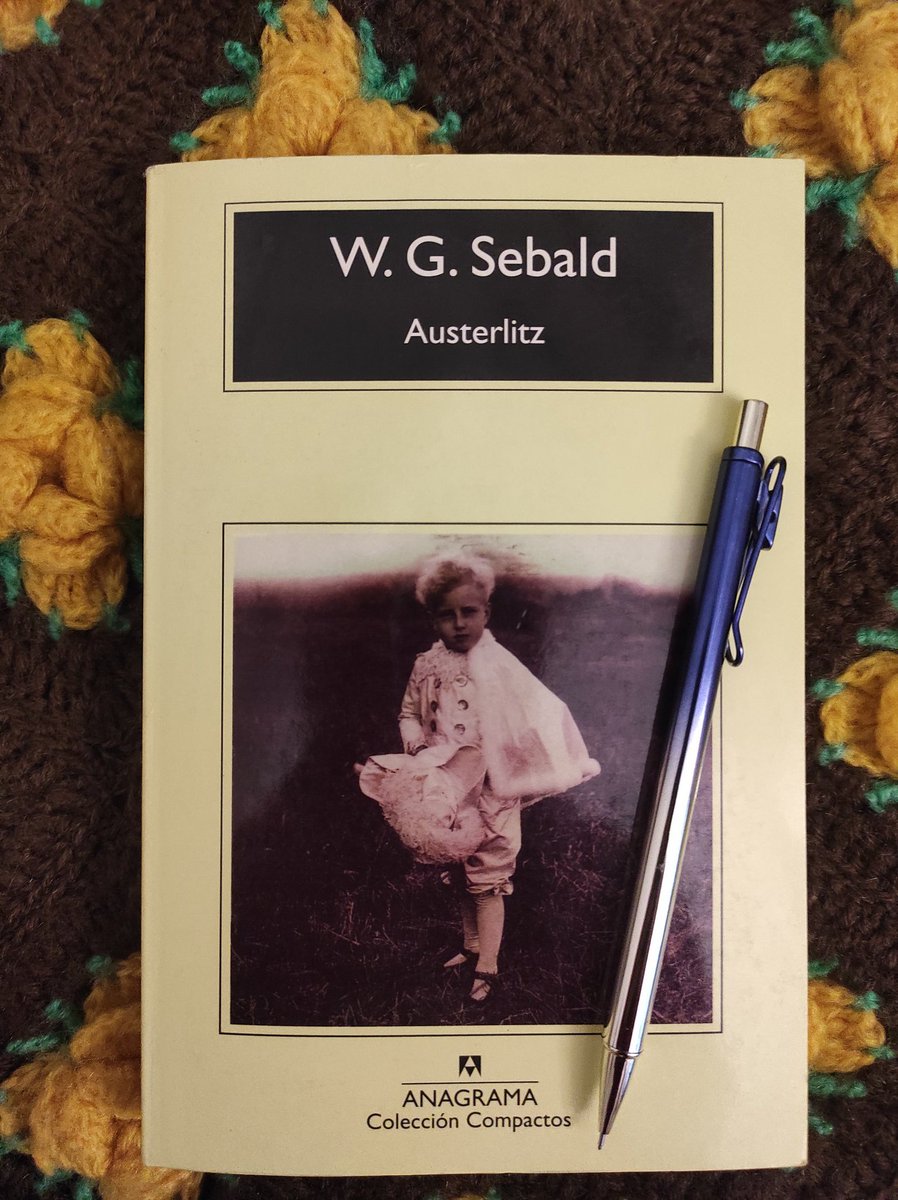 ladylibrorojo's tweet image. "Ahora, sin embargo, escribir se me había hecho tan difícil, que a menudo necesitaba un día entero para una sola frase, y apenas había escrito una frase así, pensada con el mayor esfuerzo, se me mostraba la penosa falsedad de mi construcción y lo inadecuado de todas las palabras"