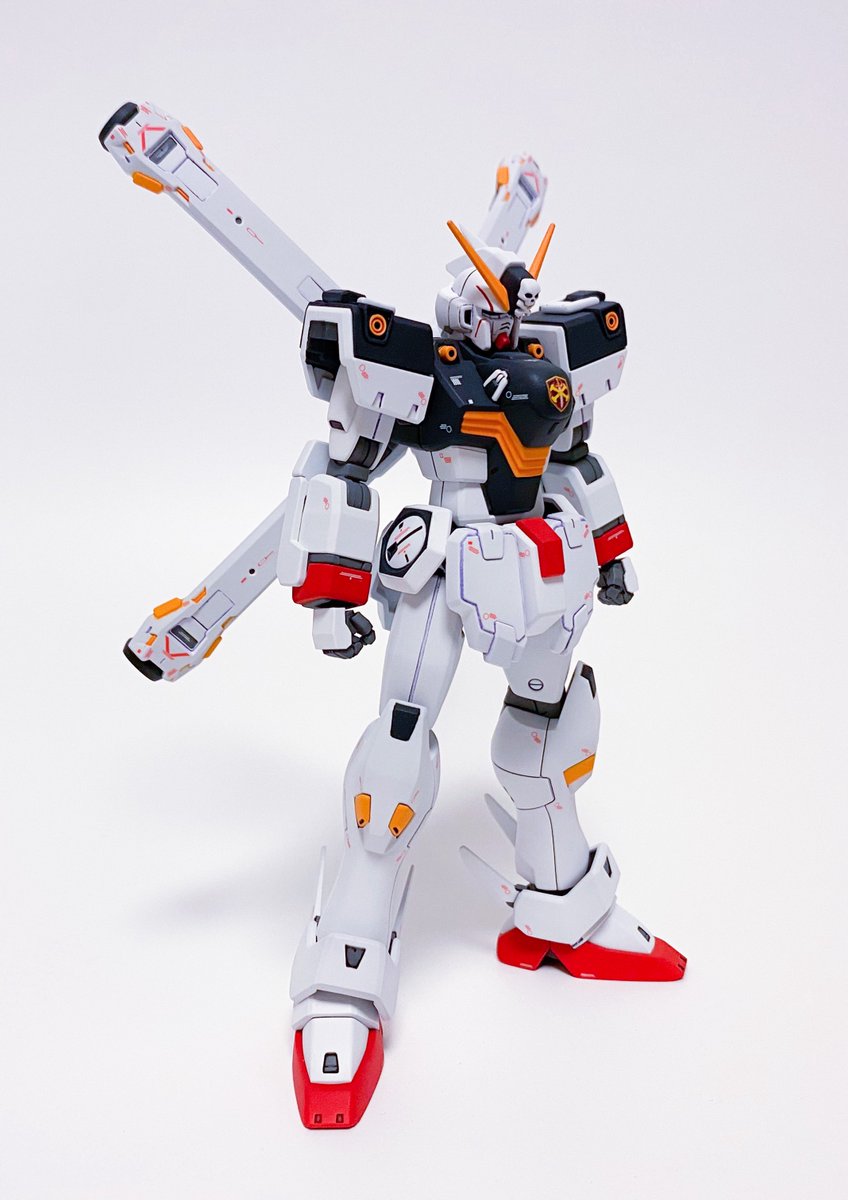 uc01530227's tweet photo. 頭部初期稿羽飾りアンテナ追加
手首交換
腰サイドアーマーV2流用
大腿部ロール軸変更
くるぶしダクト掘り込み
各部肉抜き埋め

#クロスボーン・ガンダム
#F97
#cb_g https://t.co/6wxF2gFJQ5