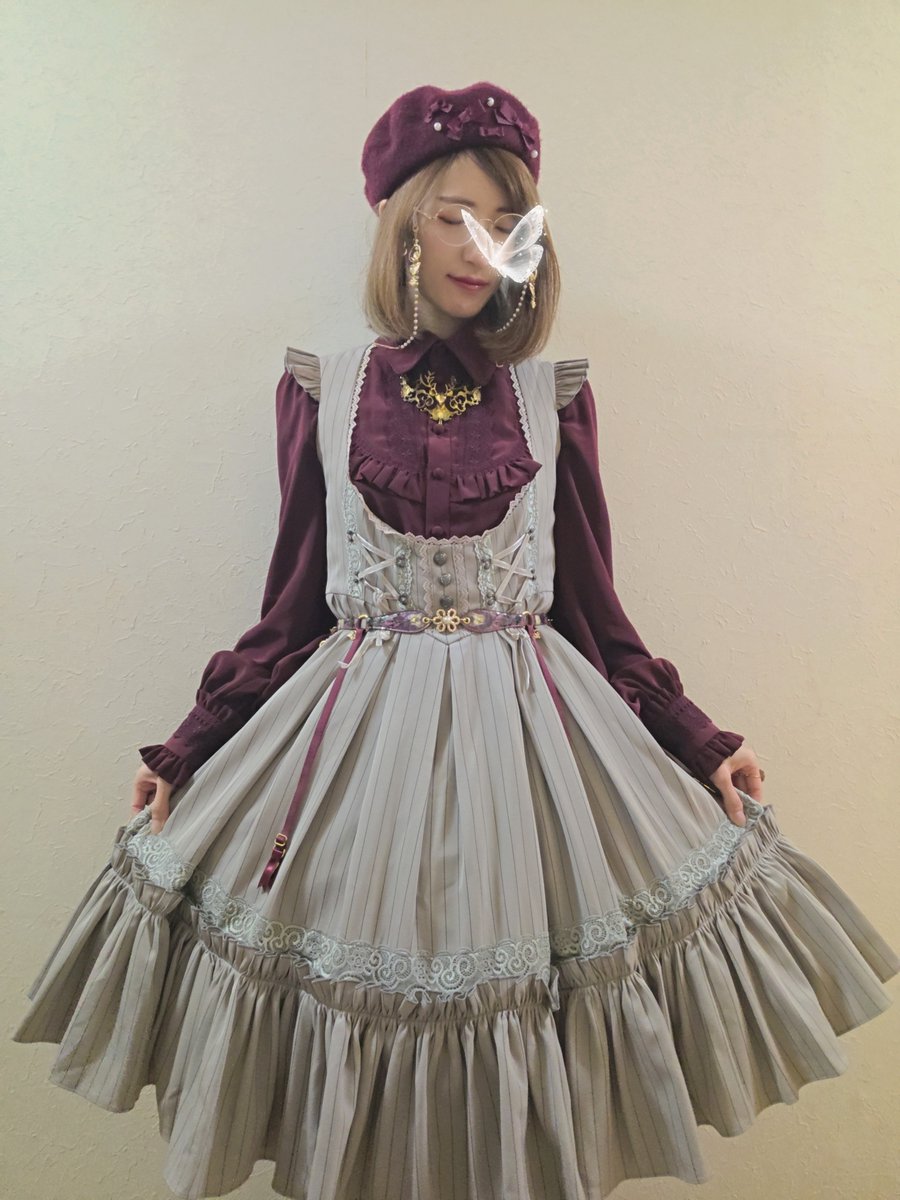 kinoharui_LILAC's tweet photo. ベージュ×ワインも好きー
ブラウス&タイツ #abilletage 様
ワンピ #ozzon 様
ベレー #mpetit 様(#しまみさ)
バッグ #limboussole 様(#バルドゥリスト)
アクセ #EULALIA 様 #fushime 様 #gusuku 様 #MILHAE 様× #ONIS 様
#春依のお洋服 https://t.co/2xhsMkWMro