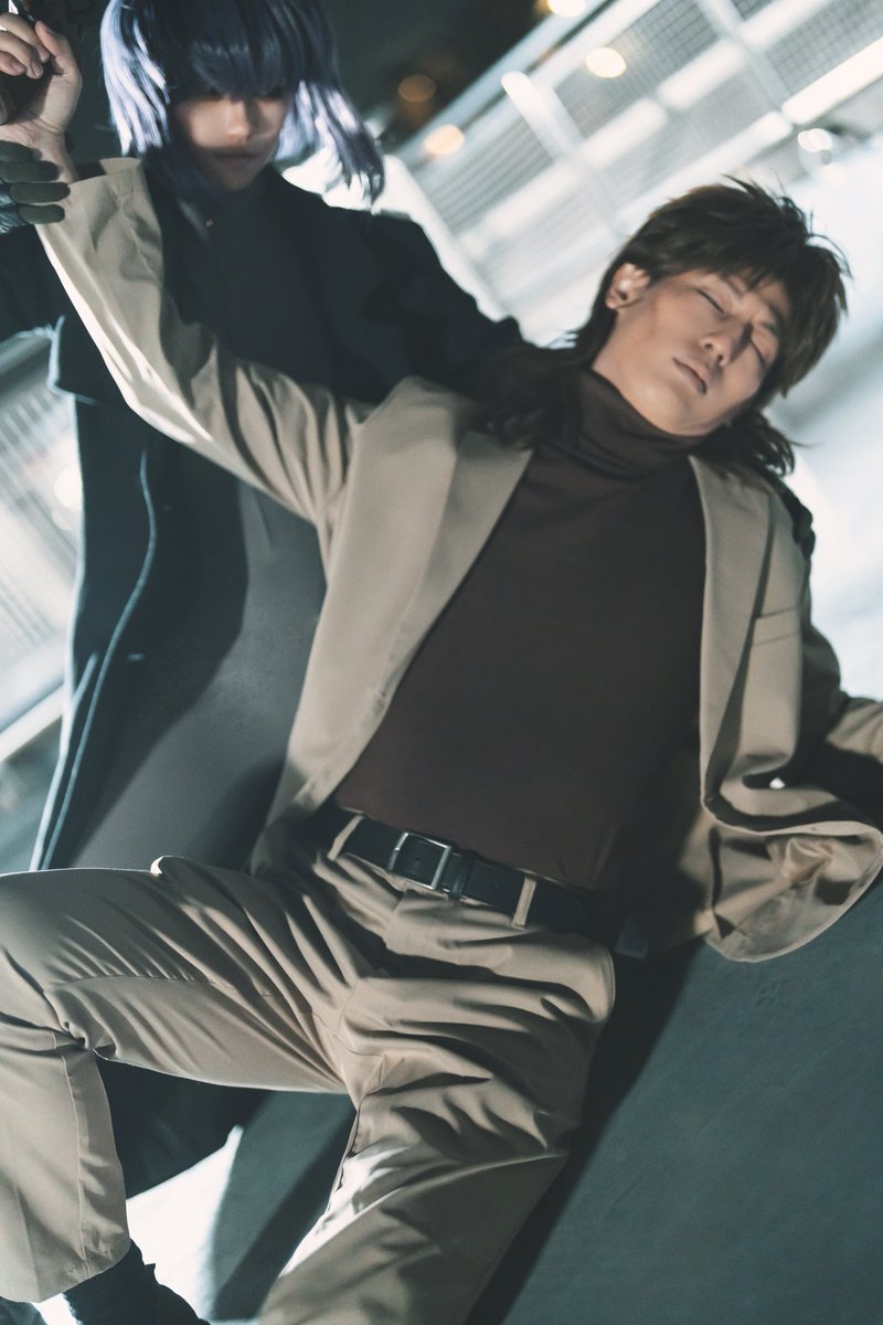 【攻殻機動隊s.a.c SSS 続き/コスプレ】

「ギリギリのタイミングまで引っ張ってしまった　　　
......すまなかったな」