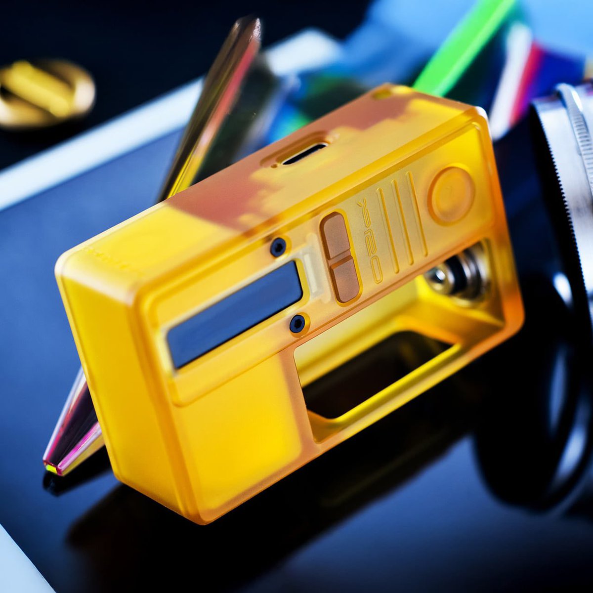 🤖本日21:00〜販売開始🤖
① KTP – Ultem LE
PODのように扱える超コンパクトなサイズ感が魅力のKTP。限定生産のウルテムバージョンです。2台のみ確保できました🙏