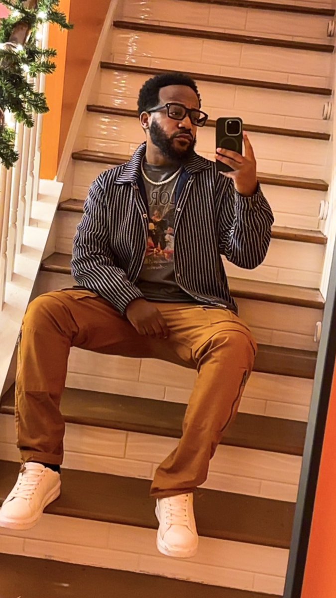 All you gotta do is tell me there’s hot food where we going! 😋