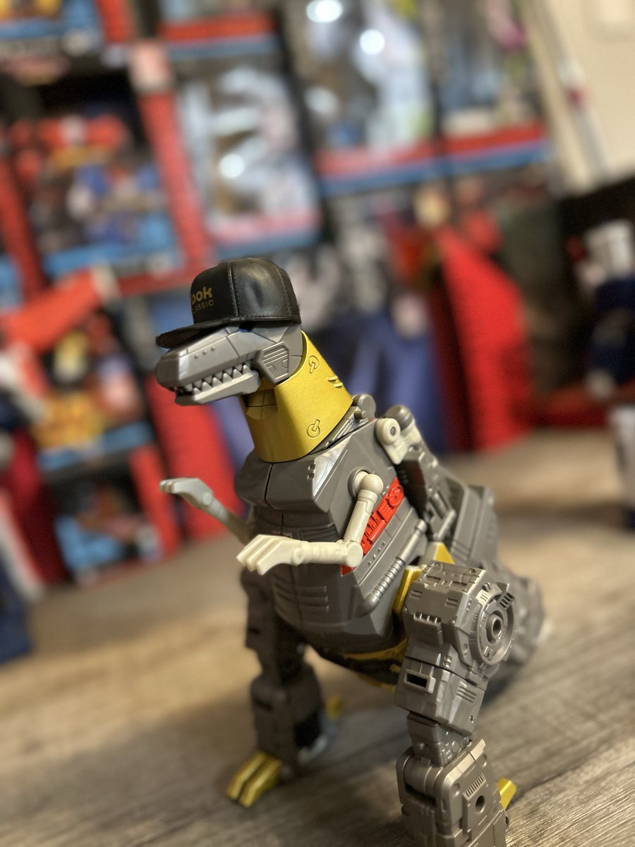 Skyanide The Wolfdog🍉 tweet media