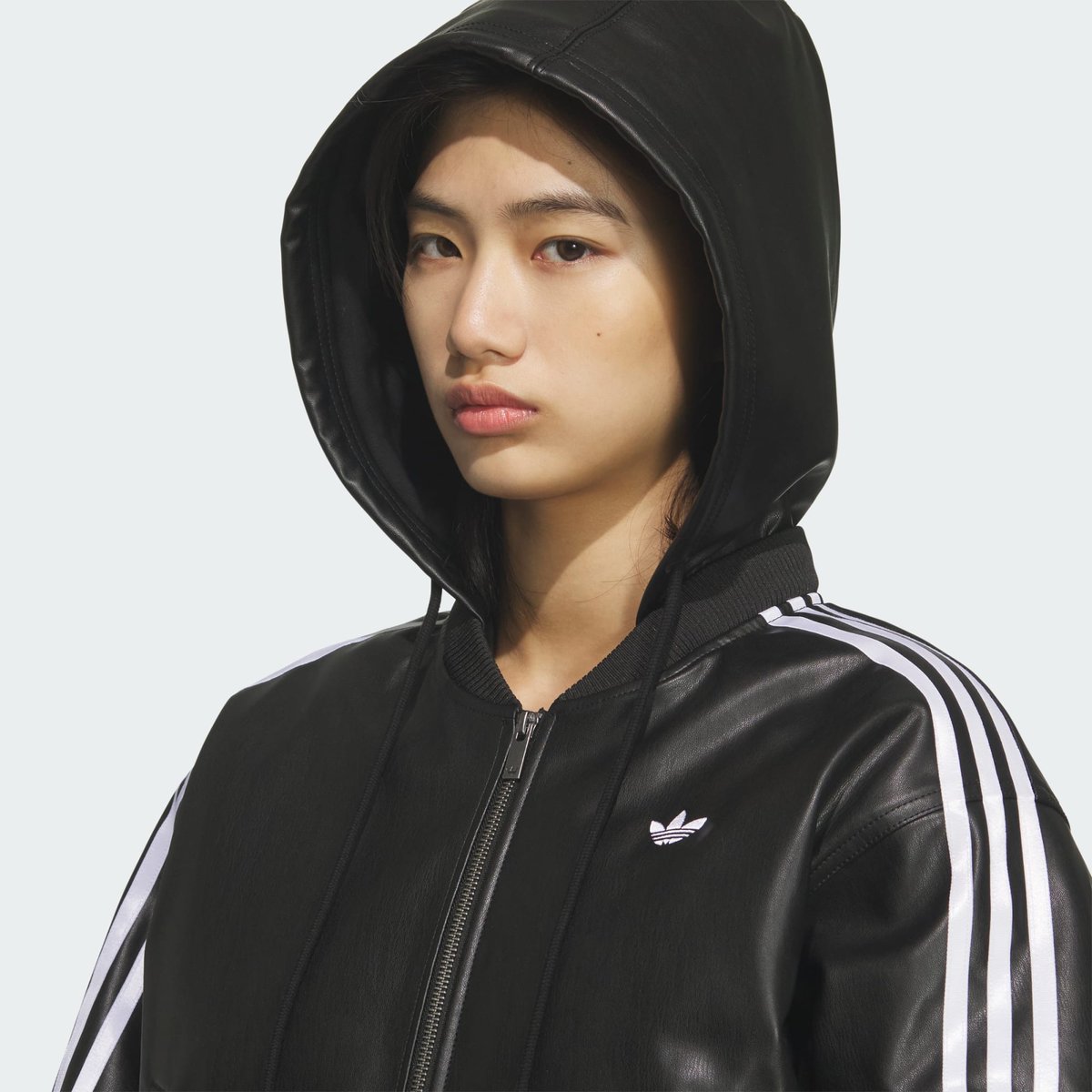 adidas Originals Hooded Leather Jacket Pad “Black”が海外発売