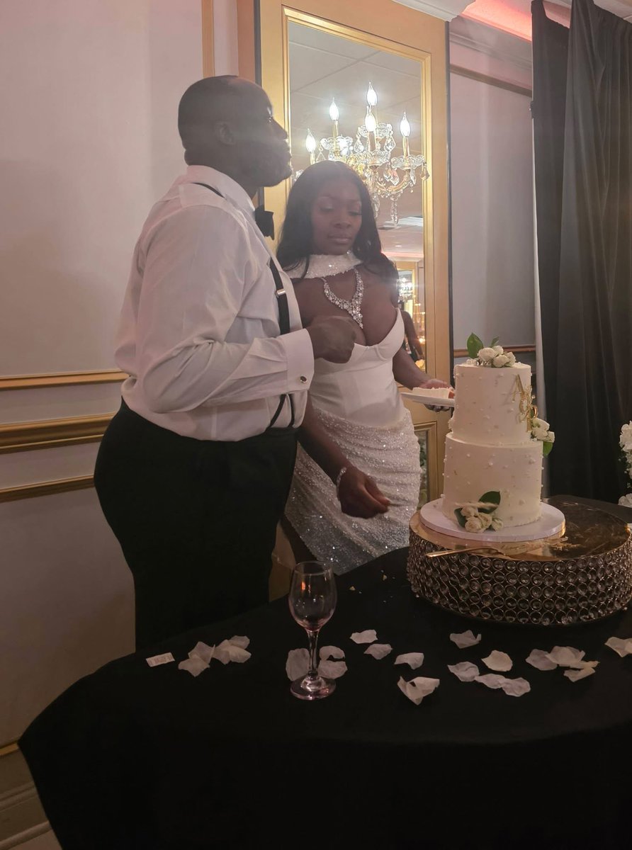 PrinceSkadek's tweet photo. Congratulations! The beautiful and newest young couple in town Anna Kay &amp; Paul celebrate at The Grand Centurion, Clark, New Jersey. #skadektv #wedding #family #joy https://t.co/rdQckGnSiv