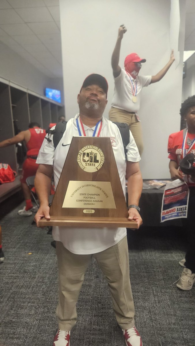 Coach Gray tweet media