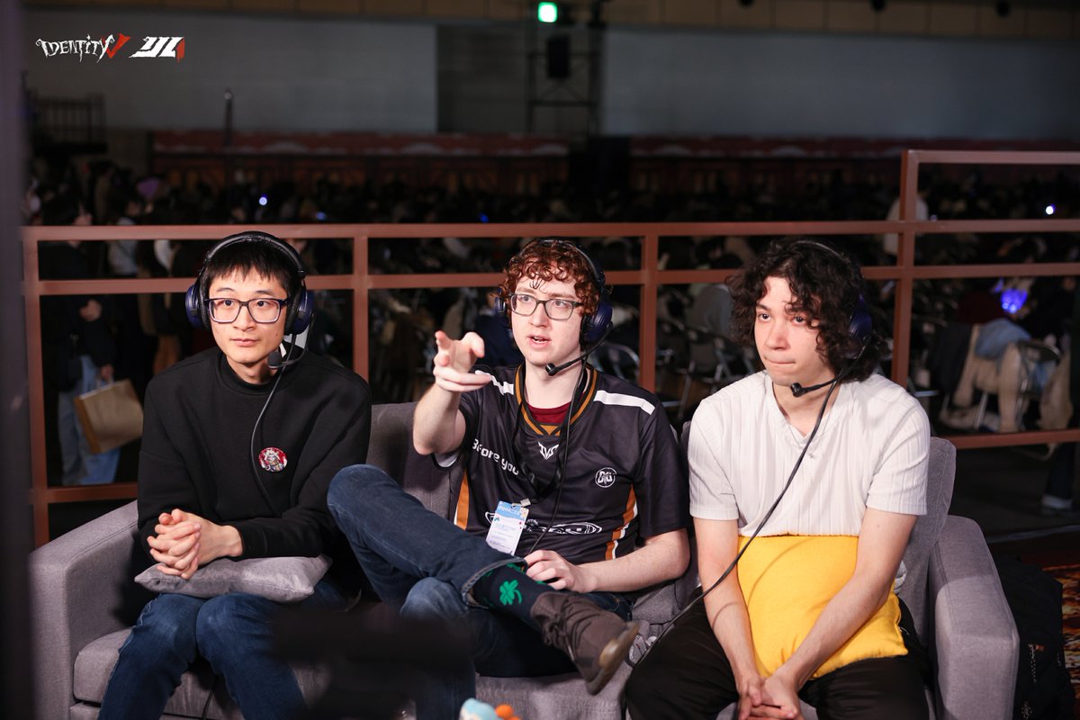 GameIdentityV's tweet image. Dear Visitors,
We are glad to welcome players from the NA-EU Division to our offline event! 
Nothing compares to the energy you bring to the offline stage.
See you in-game and beyond.
#IdentityV