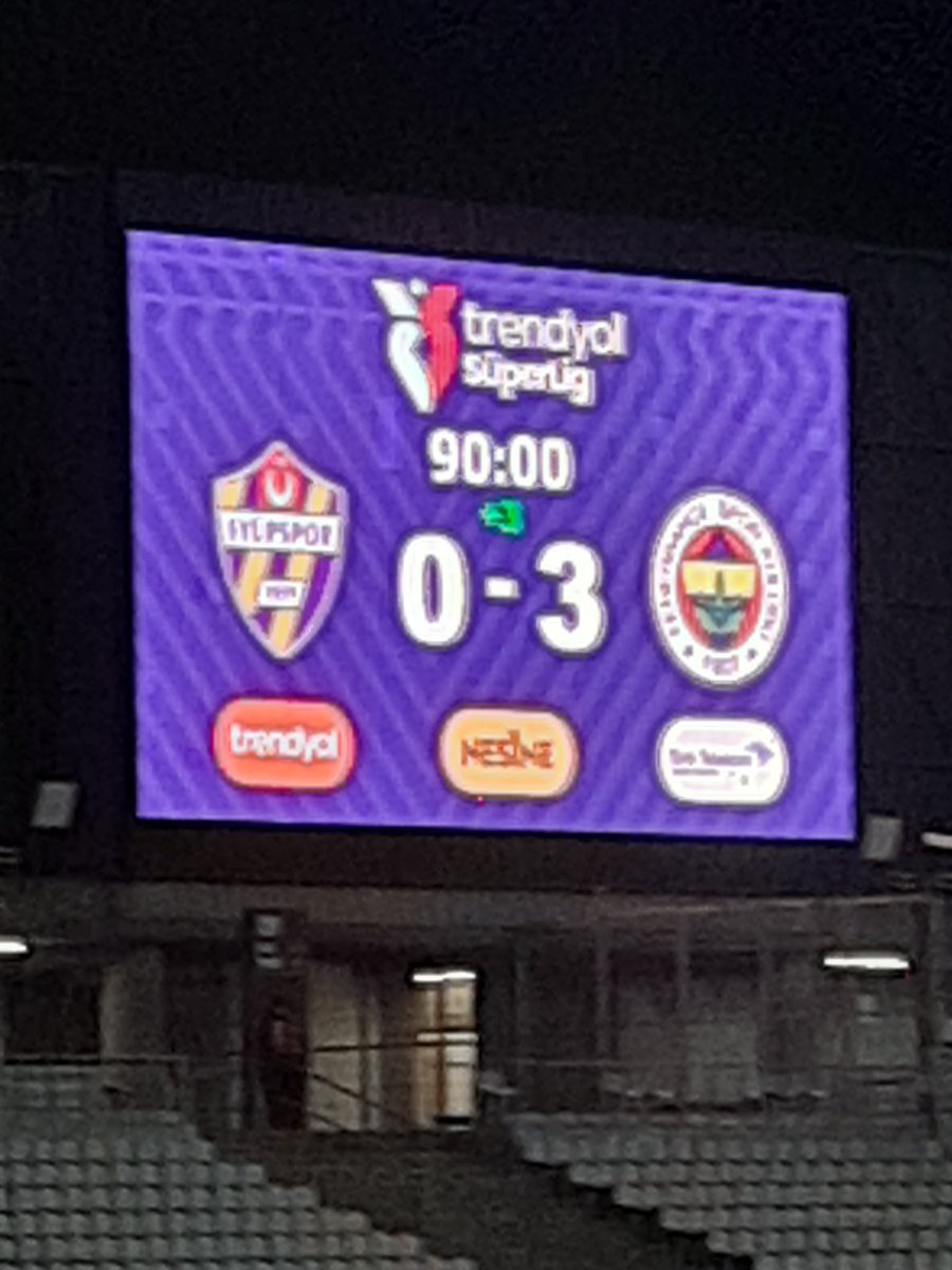 Sen varsan biz varız biz bu aşkı toplarız <a href="/Fenerbahce/">Fenerbahçe SK</a> 
Sadettin Saran 
Jhon Duran
Fenerbahçe 
<a href="/gencfborg/">Genç Fenerbahçeliler</a>