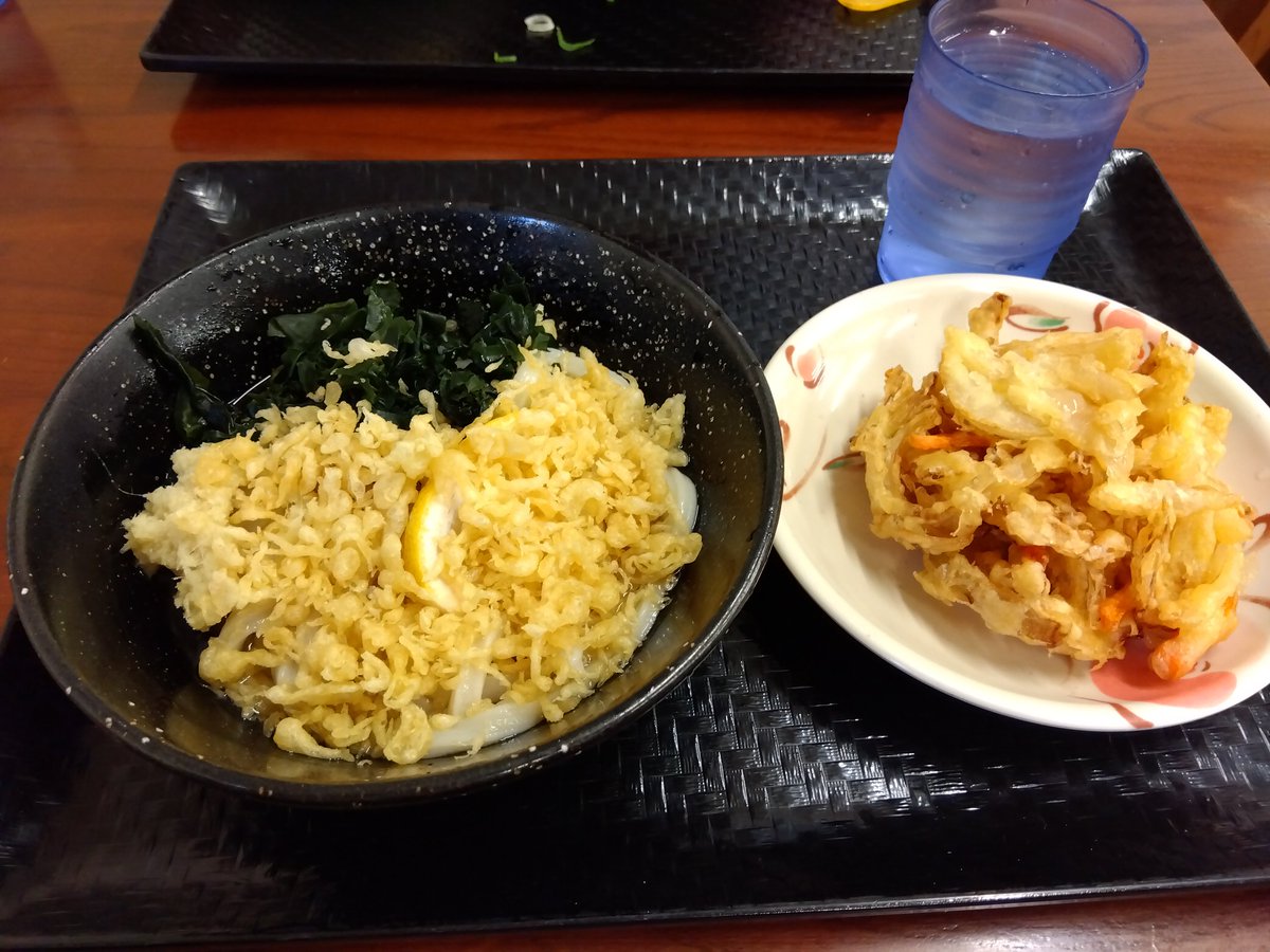 hato35_2's tweet photo. 琴平にてうどん〜♪ https://t.co/RYTa1j40zq
